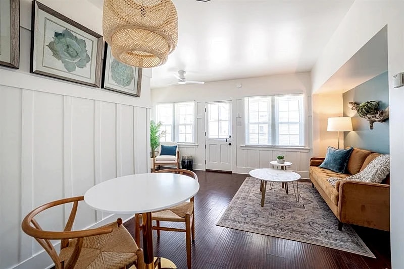Charming Large 1-Bed Retreat Just Steps from the Sand - Hermosa Beach in Hermosa Beach, California, United States — photo 3