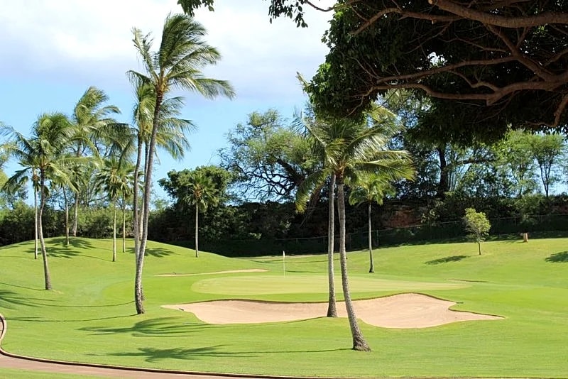 Located on 3rd Green of Ko'olina Golf Course! 3 bed/2-1/2 bath 2 Car Garage in Oahu, Hawaii, United States — photo 2