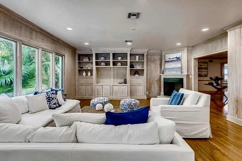 Villa Dolce Vita | 4BD/4BA | Private Pool & Parking in WPB in West Palm Beach, Florida, United States — photo 4