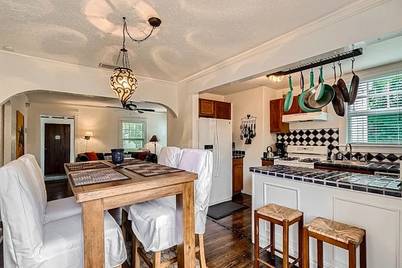 Casa Blanca | 2BD/2BA | Private Pool & Parking in WPB in West Palm Beach, Florida, United States — photo 3