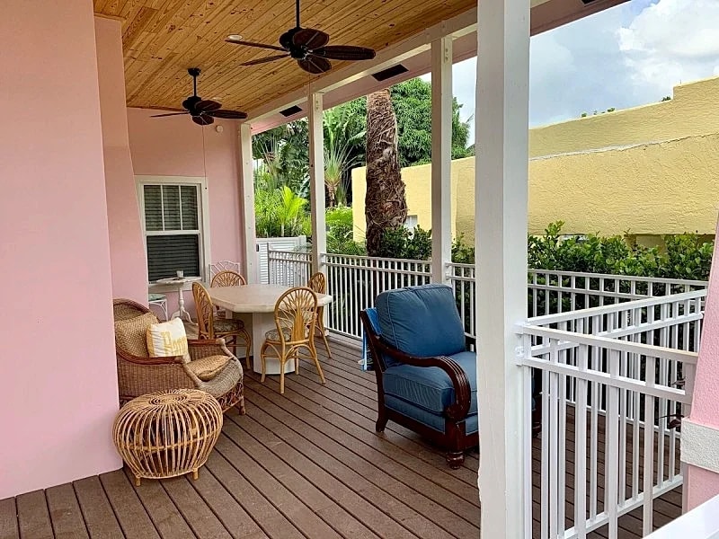 4bd/3ba Compound | Pool and Parking | Sleep 8 - WPB in West Palm Beach, Florida, United States — photo 2