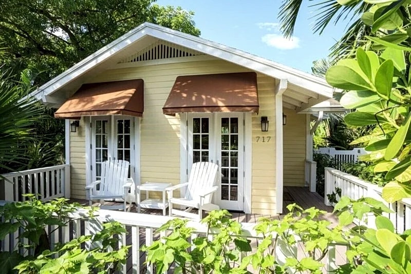 Mango Haus 2BD/2BA in WPB Home | Private Pool in Quiet Neighborhood in West Palm Beach, Florida, United States — photo 5