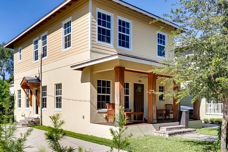 Modern 3bd/3ba on Quiet Street | Walk to Downtown WPB & Hilton Pool (+Parking) in West Palm Beach, Florida, United States — photo 1