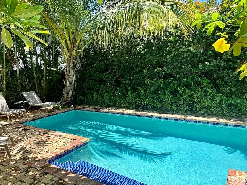Paradise 3bd, 2ba | Private Pool + Cabana + Parking - WPB in West Palm Beach, Florida, United States — photo 3