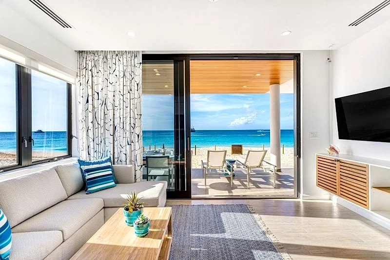 Beachfront 1-Bedroom + Hot Tub at Award-winning Tranquility Beach on Meads Bay