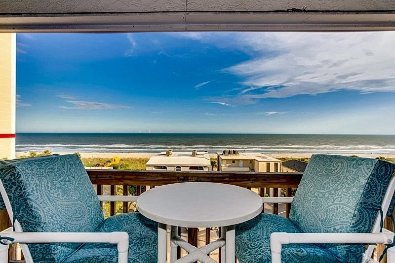 OCEAN TERRACE E4 - 2ND ROW - CHERRY GROVE SECTION in North Myrtle Beach, South Carolina, United States — photo 4
