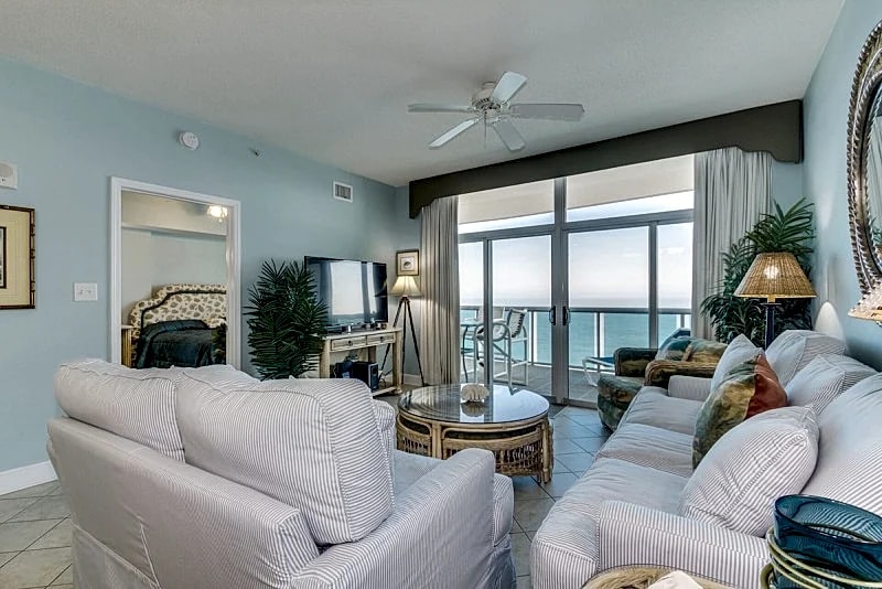 CRESCENT KEYES PH16 - OCEANFRONT - CRESCENT BEACH SECTION in North Myrtle Beach, South Carolina, United States — photo 2