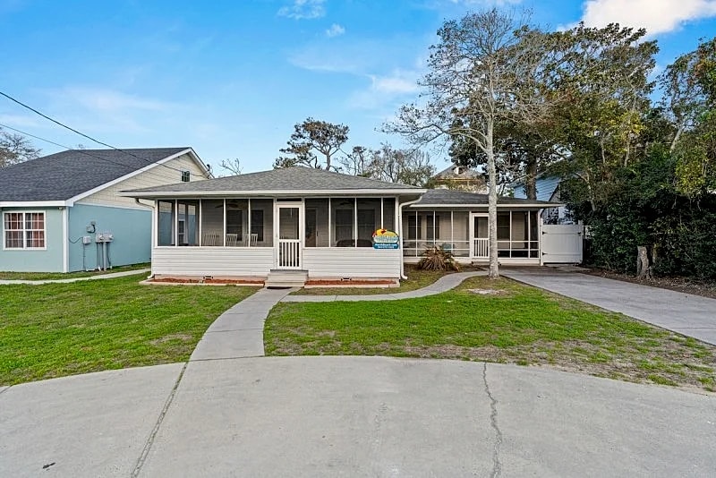 SEA BREEZE - 3RD ROW - WINDY HILL SECTION in North Myrtle Beach, South Carolina, United States — photo 2