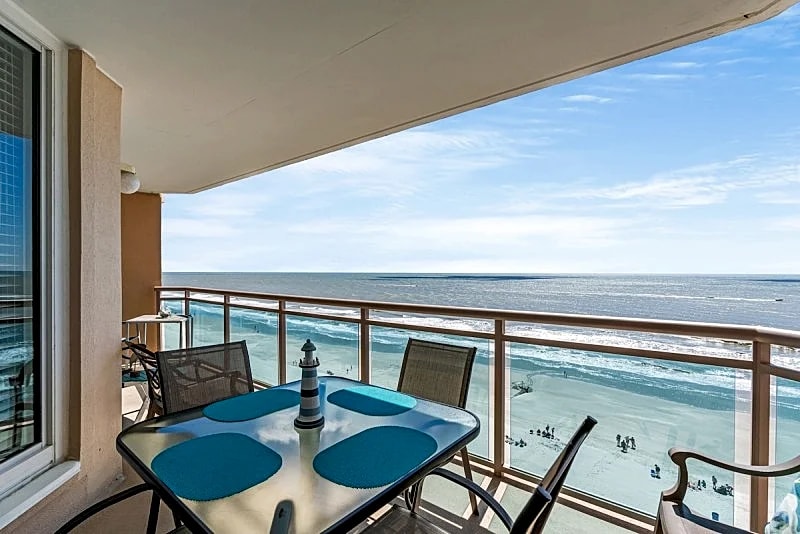 BAHAMA SANDS 1008 - OCEANFRONT - CRESCENT BEACH SECTION in North Myrtle Beach, South Carolina, United States — photo 2