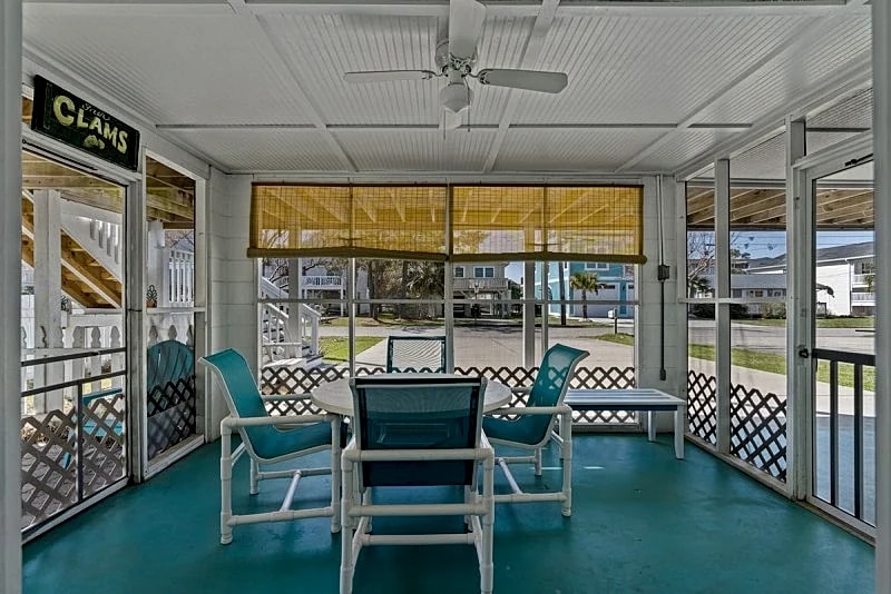 BAREFOOT TURTLE - 3RD ROW - CHERRY GROVE SECTION in North Myrtle Beach, South Carolina, United States — photo 4