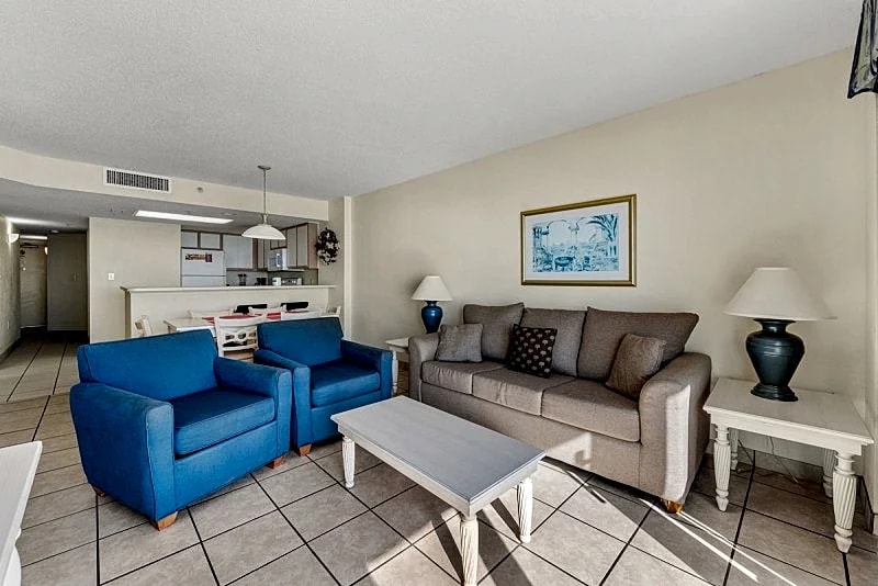 BAY WATCH RESORT S. 837 -OCEANFRONT-CRESCENT BEACH SECTION in North Myrtle Beach, South Carolina, United States — photo 2