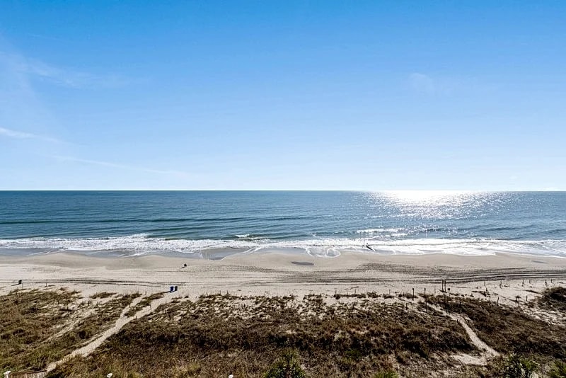 BAY WATCH RESORT S. 837 -OCEANFRONT-CRESCENT BEACH SECTION in North Myrtle Beach, South Carolina, United States — photo 4