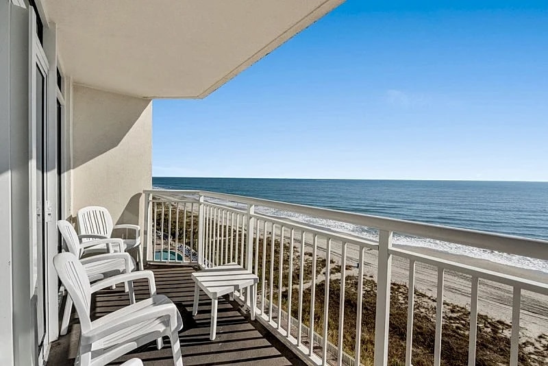 BAY WATCH RESORT S. 837 -OCEANFRONT-CRESCENT BEACH SECTION in North Myrtle Beach, South Carolina, United States — photo 3