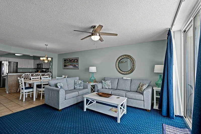 CRESCENT SHORES S 808 - OCEANFRONT - CRESCENT BEACH SECTION in North Myrtle Beach, South Carolina, United States — photo 4
