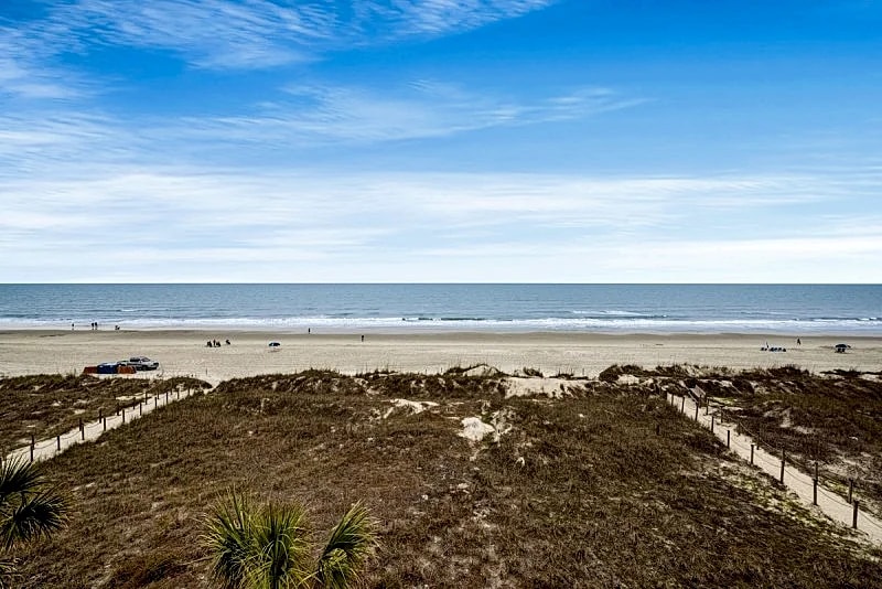 CRESCENT SANDS B2 - OCEANFRONT - CRESCENT BEACH SECTION in North Myrtle Beach, South Carolina, United States — photo 3