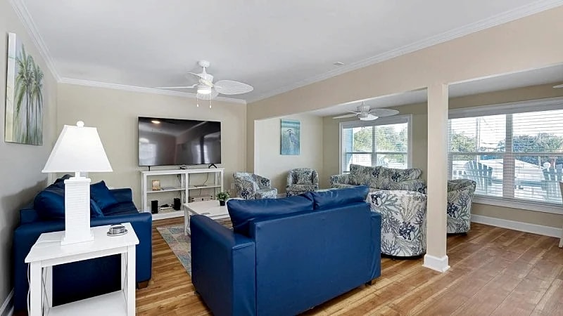 BLUE MOON - 3RD ROW - OCEAN DRIVE SECTION in North Myrtle Beach, South Carolina, United States — photo 4