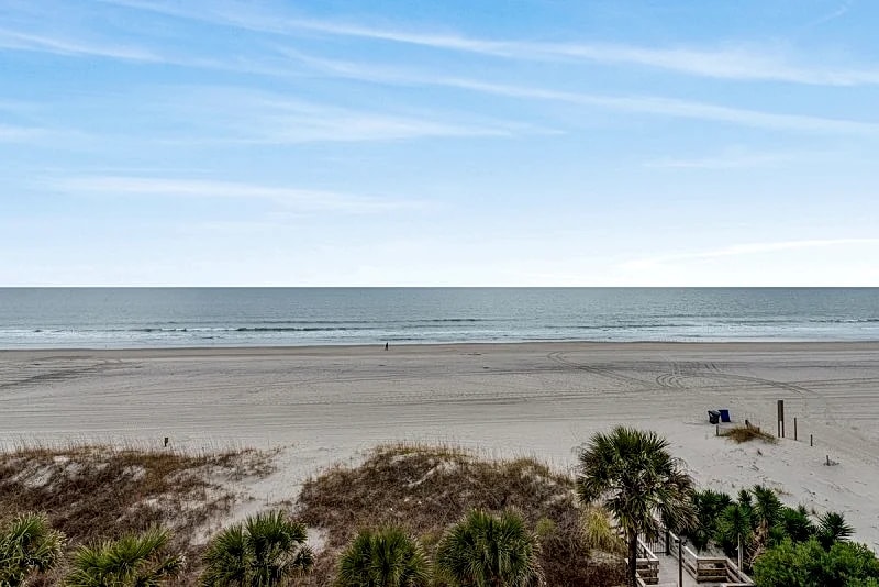 PELICANS LANDING 403 - OCEANFRONT - SHORE DRIVE SECTION in Myrtle Beach, South Carolina, United States — photo 2