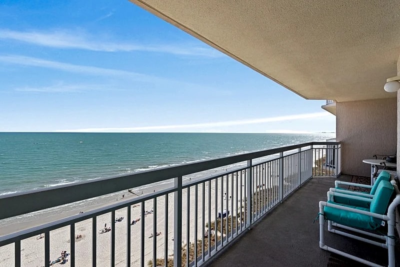 CRESCENT SHORES S 1011 - OCEANFRONT - CRESCENT BEACH SECTION in North Myrtle Beach, South Carolina, United States — photo 4