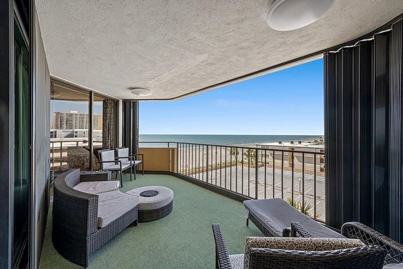 MAISONS-SUR-MER 302 - OCEAN VIEW - SHORE DRIVE in Myrtle Beach, South Carolina, United States — photo 3