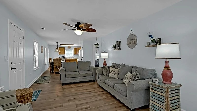 THE WICKED WHALE - 3RD ROW - OCEAN DRIVE SECTION in North Myrtle Beach, South Carolina, United States — photo 5