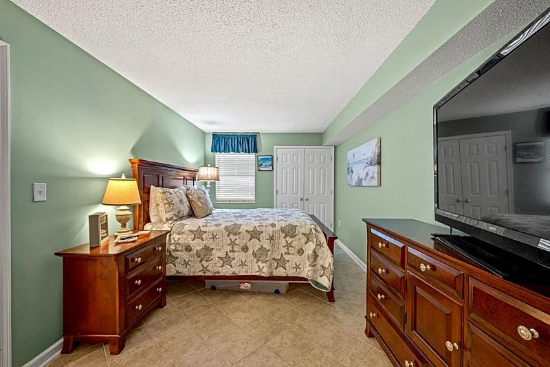 ASHWORTH 906 - OCEAN FRONT-OCEAN DRIVE SECTION in North Myrtle Beach, South Carolina, United States — photo 5