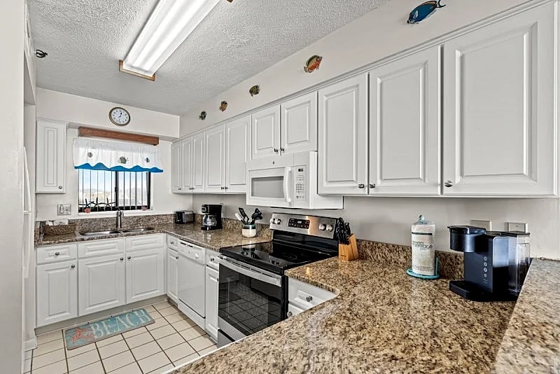 SEA WINDS 307 - OCEANFRONT - WINDY HILL SECTION in North Myrtle Beach, South Carolina, United States — photo 3