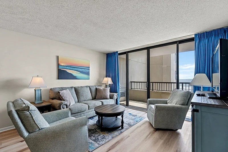 SEA WINDS 307 - OCEANFRONT - WINDY HILL SECTION in North Myrtle Beach, South Carolina, United States — photo 4