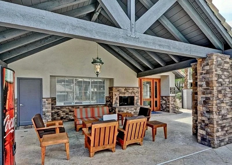Tastefully Decorated, Perfect Scottsdale Location condo w/ Pool, Spa, Gym! in Scottsdale, Arizona, United States — photo 3