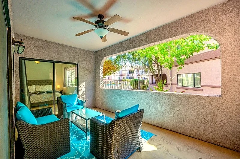 Gated 2/2 in Great North Scottsdale Location in Scottsdale, Arizona, United States — photo 2