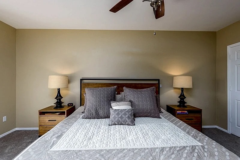 Signature Complex - Highly Desirable 2/2 with Heated Pool, Spa, Steam, Sauna in Scottsdale, Arizona, United States — photo 5