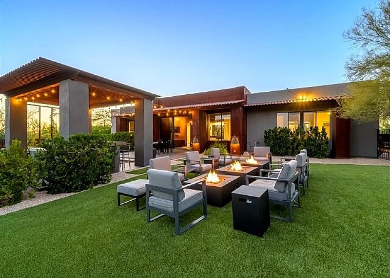 Custom Desert Modern 5 bedroom including Casita! Pickleball, Hot-Tub, Put-Put in Cave Creek, Arizona, United States — photo 4