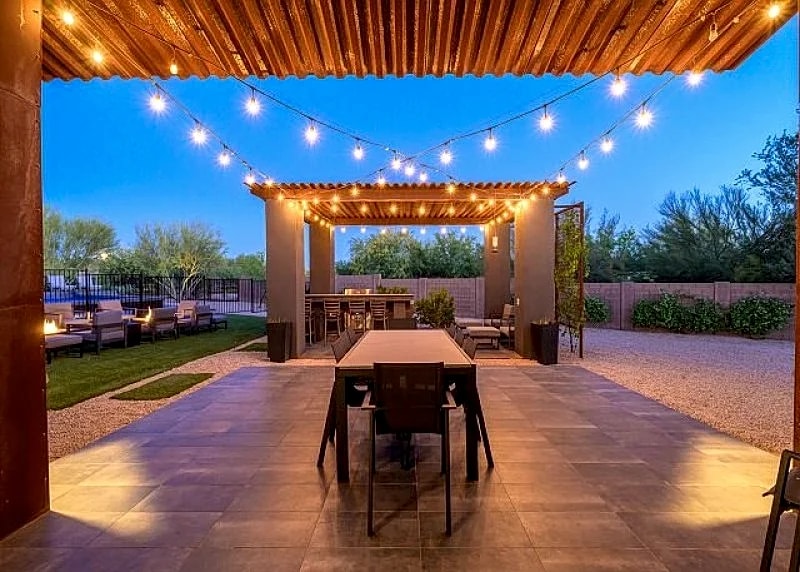 Custom Desert Modern 5 bedroom including Casita! Pickleball, Hot-Tub, Put-Put in Cave Creek, Arizona, United States — photo 3
