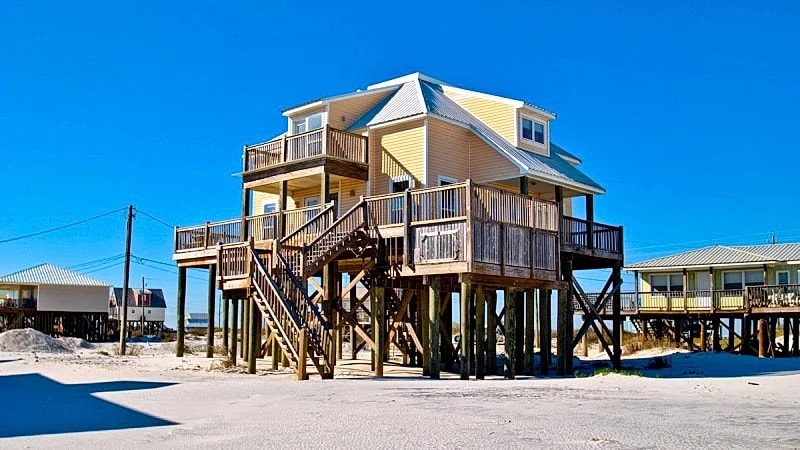 Private dipping Pool, a Game Room, roof-top Crow's Nest - Kowabunga in Dauphin Island, Alabama, United States — photo 4