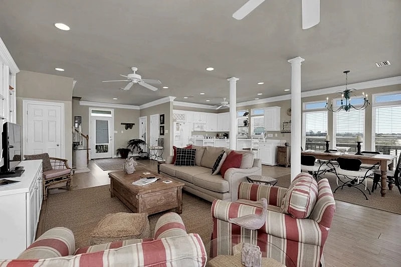 Corner pet-friendly, 5/3 bay sunset views! - TraMarLis in Dauphin Island, Alabama, United States — photo 3