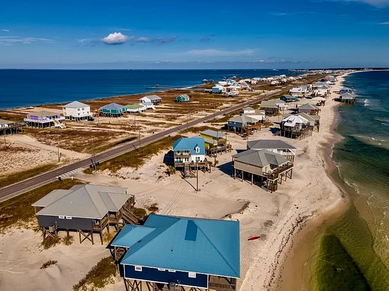 Ocean view, steps from water, private bedroom balcony! - Shore Beats Work in Dauphin Island, Alabama, United States — photo 2