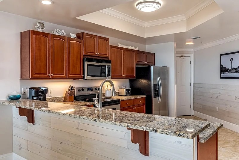 Upscaled Gulf Front Condo, Stunning Views! - Ride The Wave in Dauphin Island, Alabama, United States — photo 4