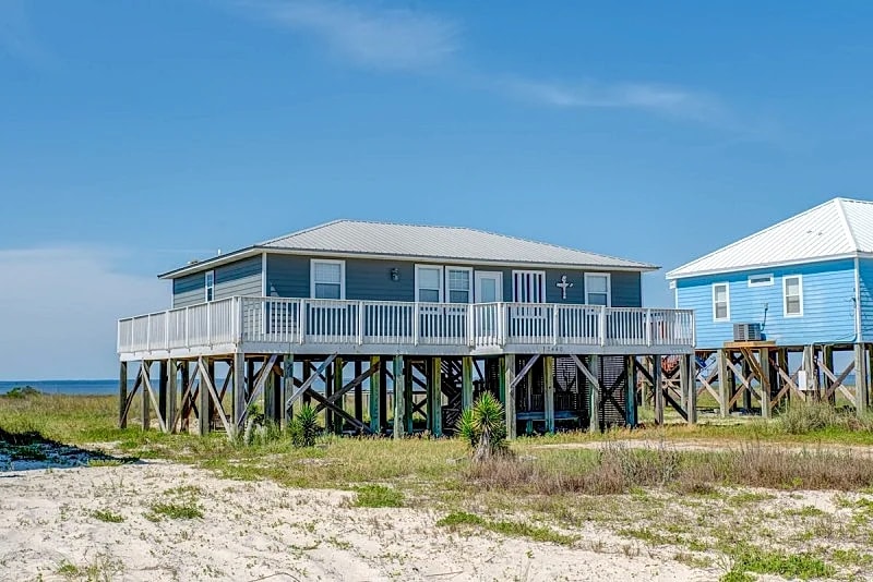 Saltaire - Bayfront home with private bayfront beach. in Dauphin Island, Alabama, United States — photo 2