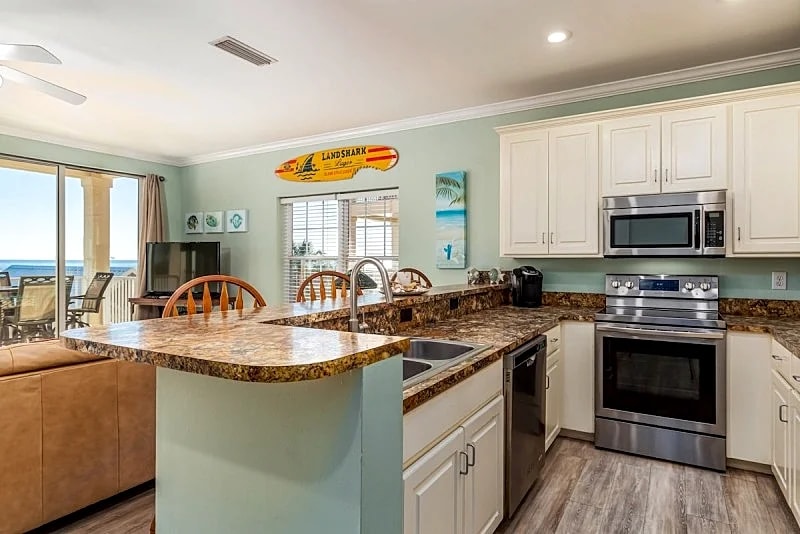 4 bedroom condo, 2 pools, Gulf View, boardwalk to beach! – Mother of Pearl in Dauphin Island, Alabama, United States — photo 5