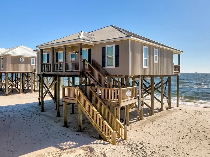 Oceanfront Deck, Overlooking the Wave! Pet-Friendly - KeyWester in Dauphin Island, Alabama, United States — photo 2