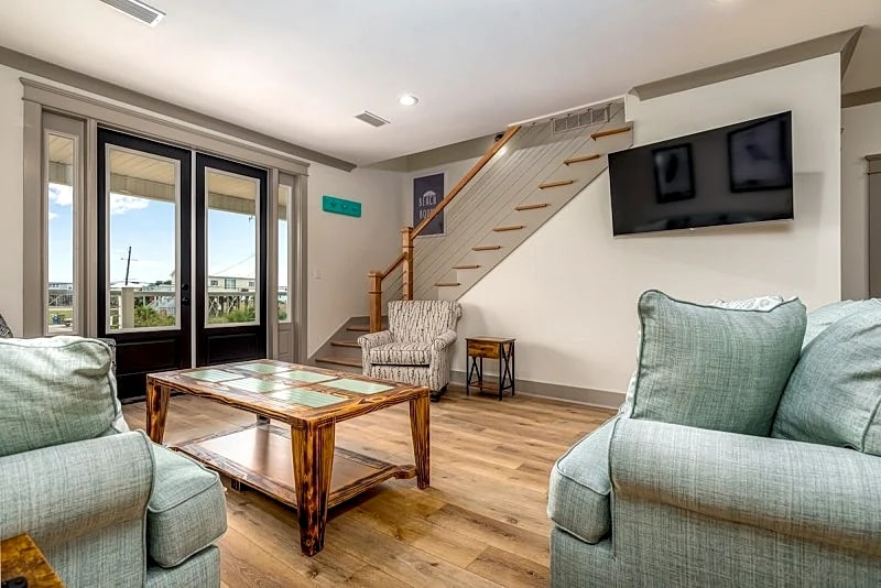 Large Six Bedrooms, Six Ensuites Baths! Gulf View! in Dauphin Island, Alabama, United States — photo 3