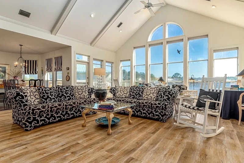 Waterfront on Spanish Bay, Pier, close to beaches! - At Ease in Dauphin Island, Alabama, United States — photo 3