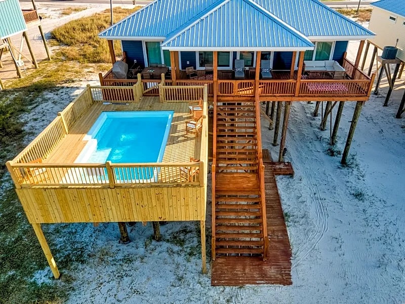 Private pool, private bay beach and close to Gulf beaches! - Blue Oasis in Dauphin Island, Alabama, United States — photo 2