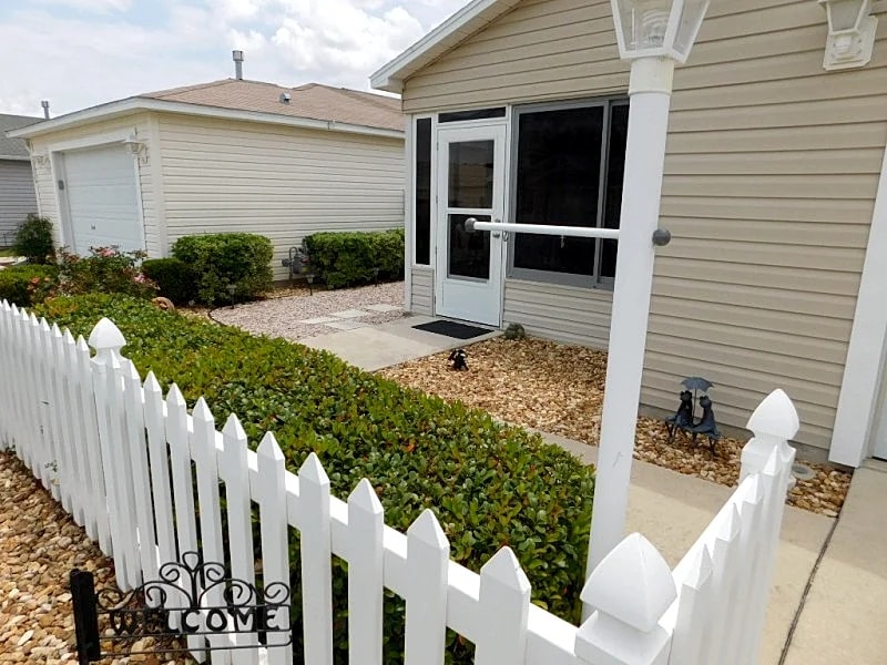Allendale | Gorgeous 2/2 Dog-Friendly Patio Villa w/Golf Cart, BBQ, & FREE WiFi! in The Villages, Florida, United States — photo 4