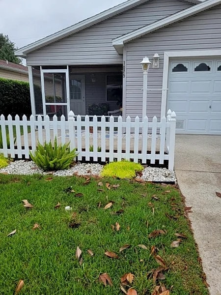 Sellers Ct | Location! Walk to Lake Sumter Landing! 2 Villa w/ Gas Golf Cart, BBQ & WiFi in The Villages, Florida, United States — photo 2