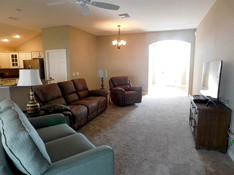 Wise Way | 3/2 Designer w/2 Master Suites The Villages FL Homes for Rent in The Villages, Florida, United States — photo 4
