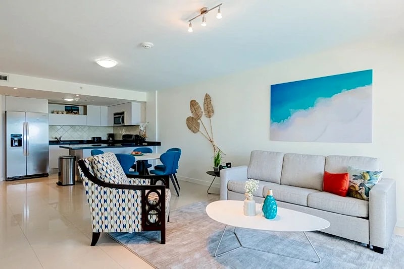 Beachfront - Deluxe View 2BR condo - E323 in Oranjestad, Aruba — photo 5