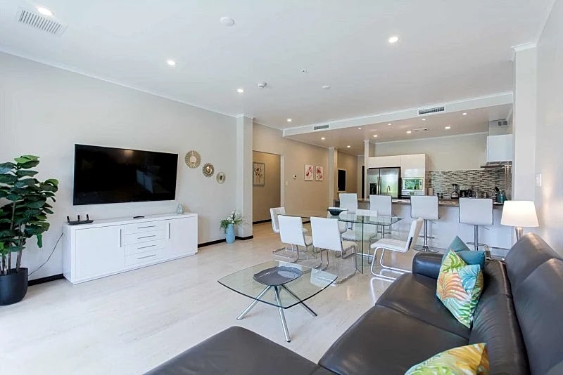 Luxury 3 Bedroom Condo at LeVent Condominiums, Eagle Beach in Oranjestad, Aruba — photo 3