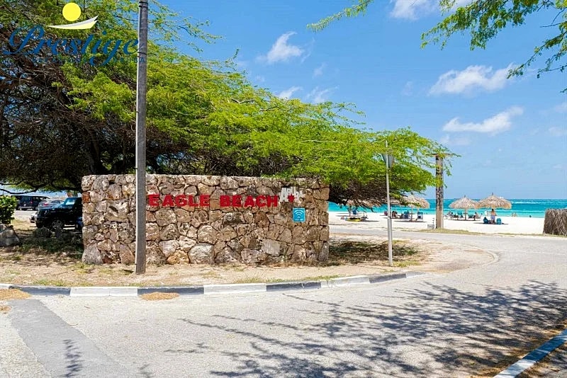Eagle Beach-Private pool-Outdoor Deluxe townhome11