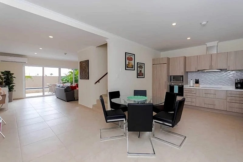 2 BR townhouse, partial ocean view, Eagle Beach, Levent Resort, private pool in Oranjestad, Aruba — photo 3