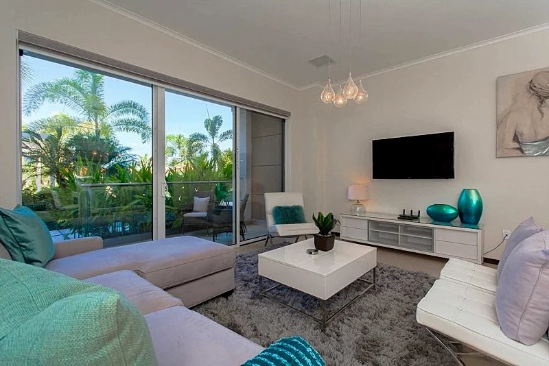 Eagle Beach - Pearl Garden 2BR condo - LV103 in Oranjestad, Aruba — photo 1